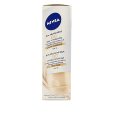 Nivea Essentials BB cream light SPF15 50.00 Milliliter