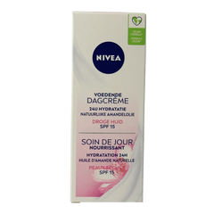 Nivea Essentials hydraterende dagcreme droog/gev SPF15 50.00 Milliliter