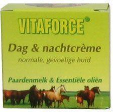 Vitaforce Paardenmelk dag / nachtcreme 50 Milliliter
