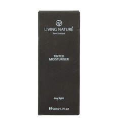 Living Nature Day light tinted moisturiser 50 Milliliter